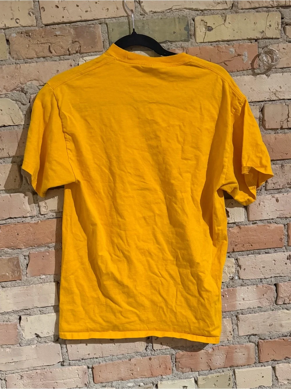 University of Minnesota gopher hockey shirt